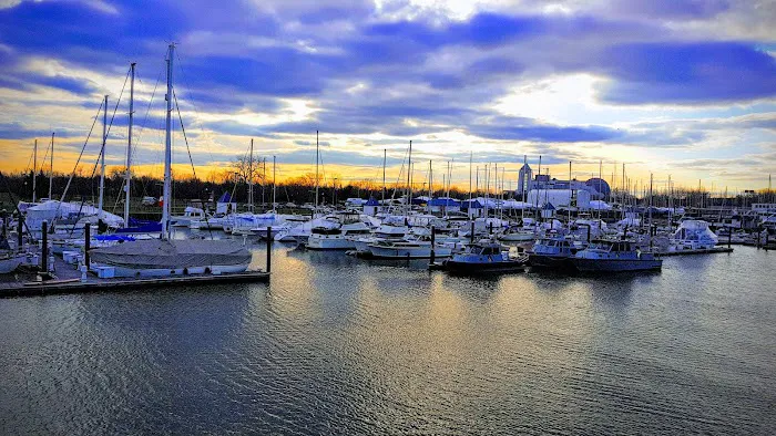 Liberty Harbor RV Park 8