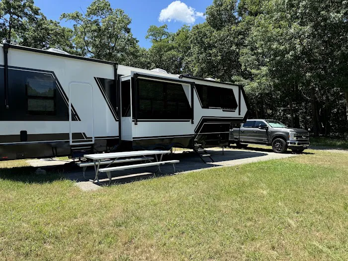 Navy Earle MWR RV Park 8