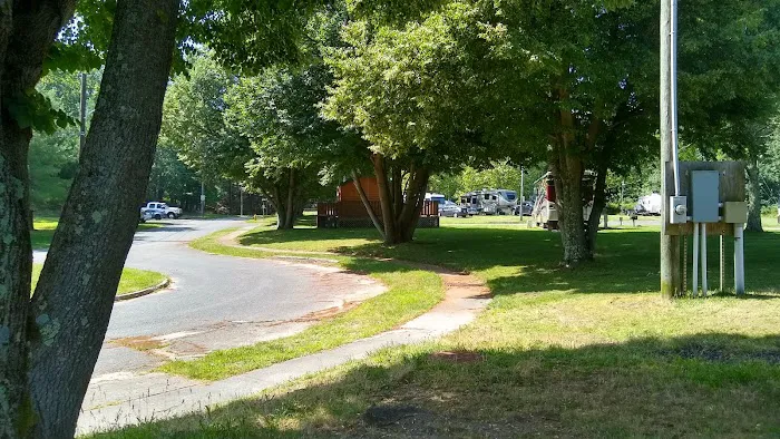 Navy Earle MWR RV Park 7