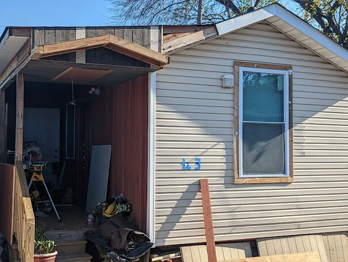 Riverview Trailer Cour Inc 3