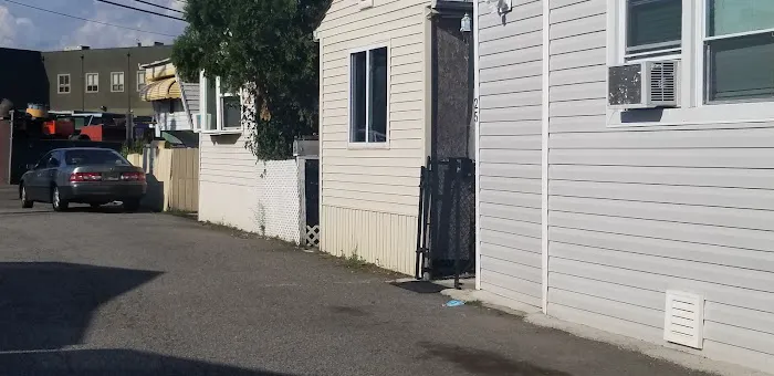 Riverview Trailer Cour Inc 1