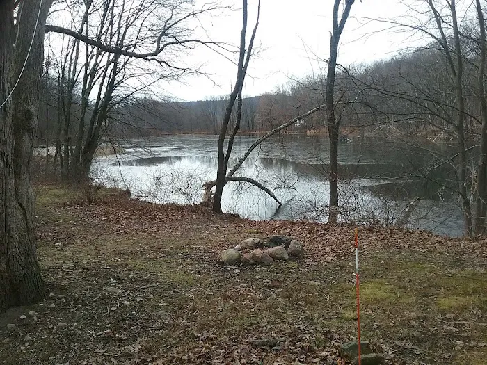 Sun-Air Lakeside Camp 6