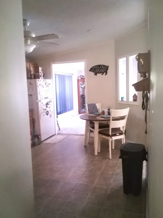 Oak Tree Manufactured Home Community 6