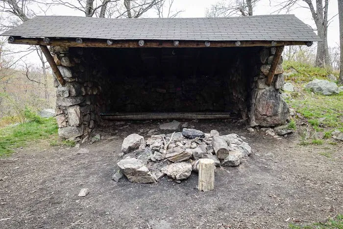 Dutch Doctor Shelter 0