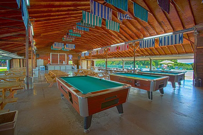 Sun Retreats Pleasant Acres Farm 6