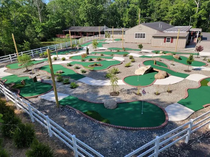 Colonial Woods Family Camping Resort 4