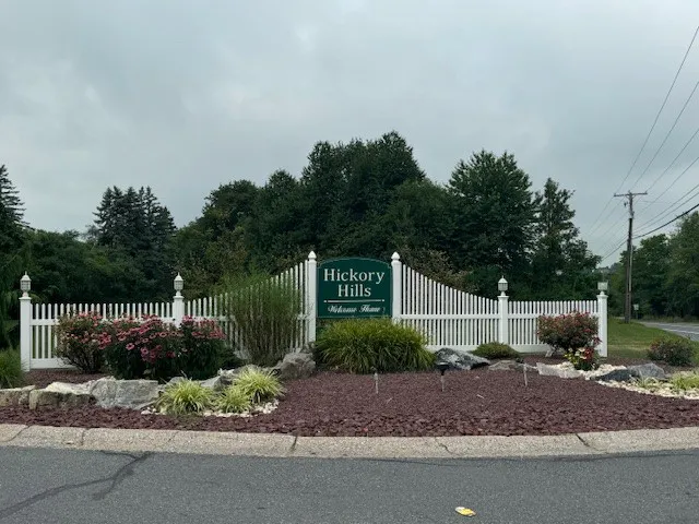Hickory Hills Manufactured Home Community 8