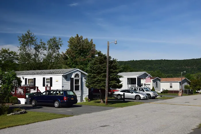 Huguenot Estates Manufactured Home Community 8