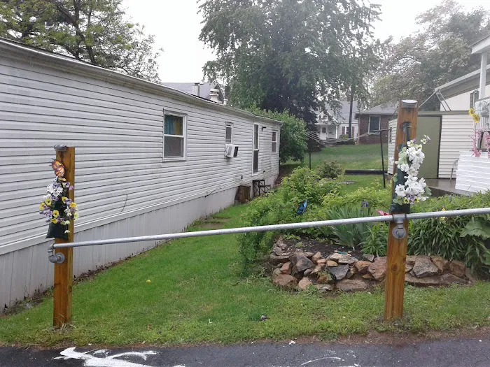 Gilly's Mobile Home Park 3