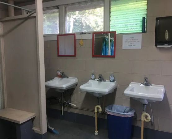 Arrowhead Camp and RV Park