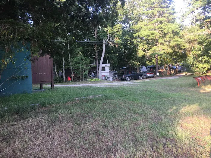 Arrowhead Camp and RV Park 6