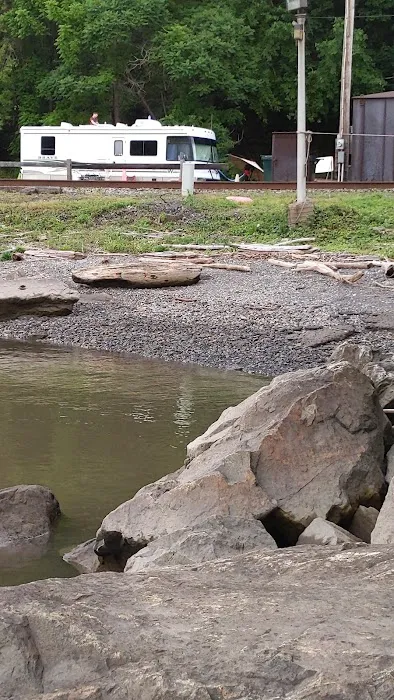 Highland Falls RV Park & Marina 7