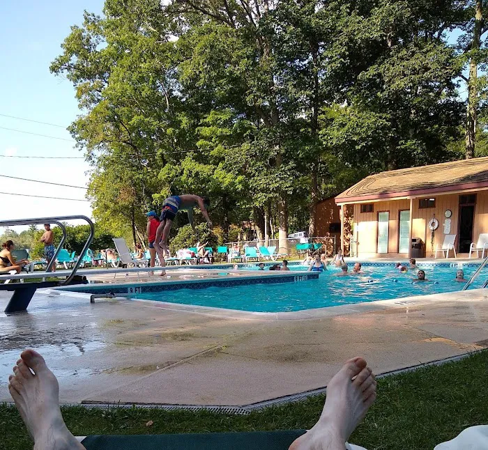 Otter Lake Camp-Resort 2