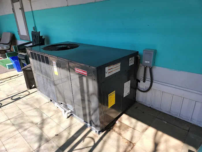 Hi-Point Mobile Home Park, by Valley Community Management 0