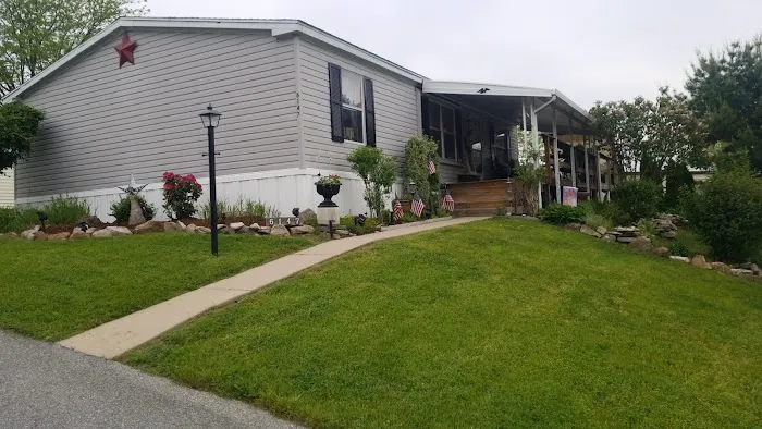 Glencrest Mobile Home Park, by Valley Community Management 1