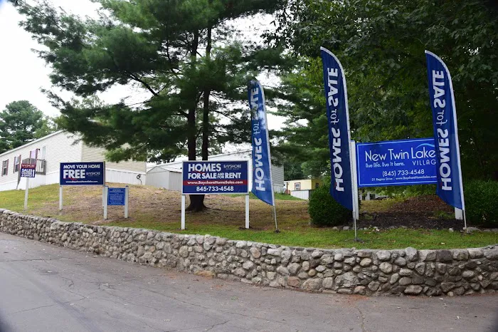 New Twin Lakes Village Manufactured Home Community 4