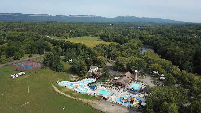 Jellystone Park™ Gardiner 2