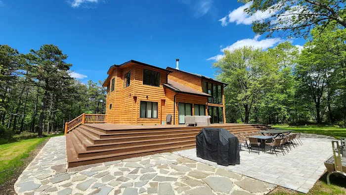 Ski, Hike & More: Spacious Log Cabin in Long Pond 9