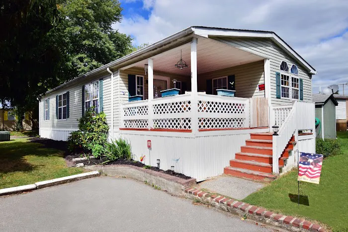 Valley Forge Crossing Manufactured Home Community 9
