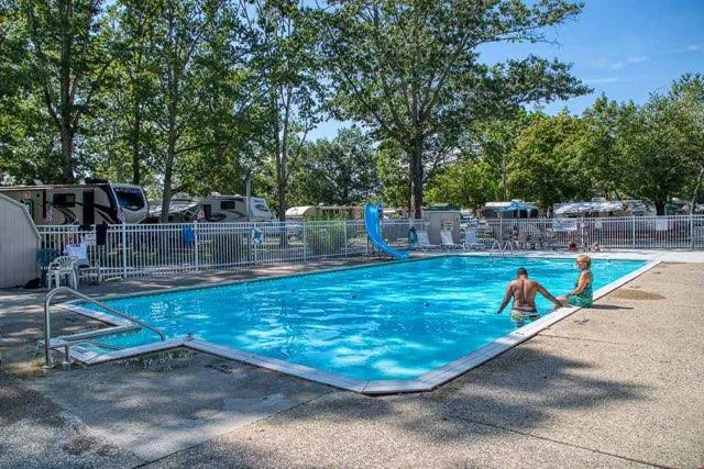 Pomona RV Park & Campground 9