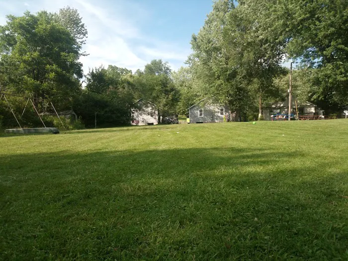 Charlies Lakeside Colony 5