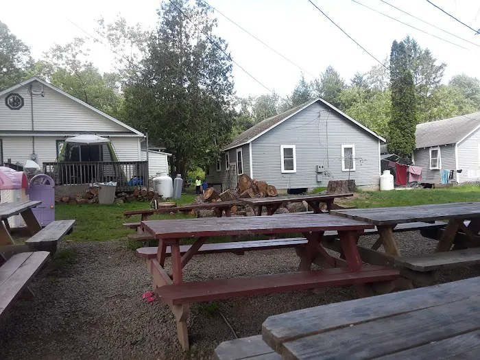 Charlies Lakeside Colony 8