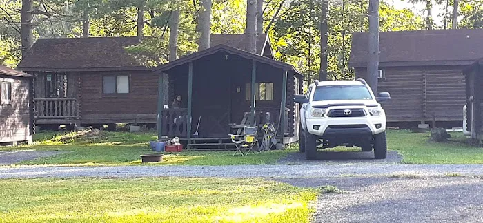 Saucony Family Campground 8