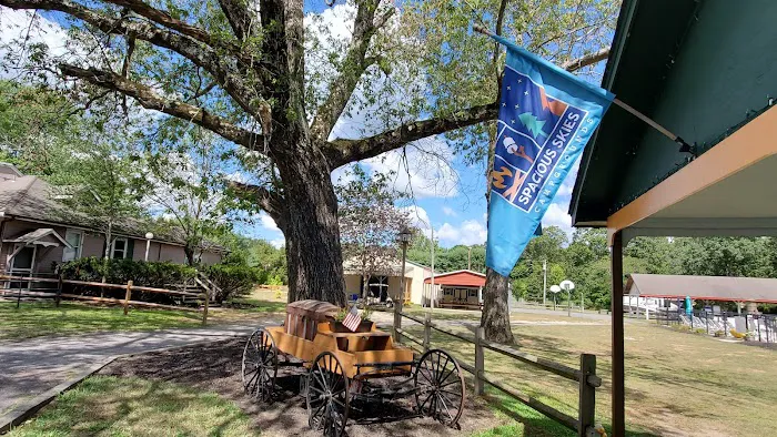 Spacious Skies Campgrounds - Country Oaks 2