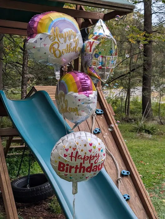 Family Friendly: Streamside Retreat in The Hideout 1