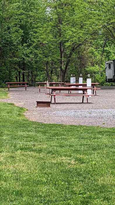 Christmas Pines Campground, LLC 6