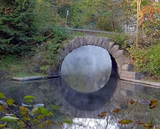 Keen Lake Camping Cottage Resort