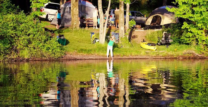 Keen Lake Camping Cottage Resort 8