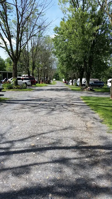 Hillcrest RV & Mobile Home Park 3