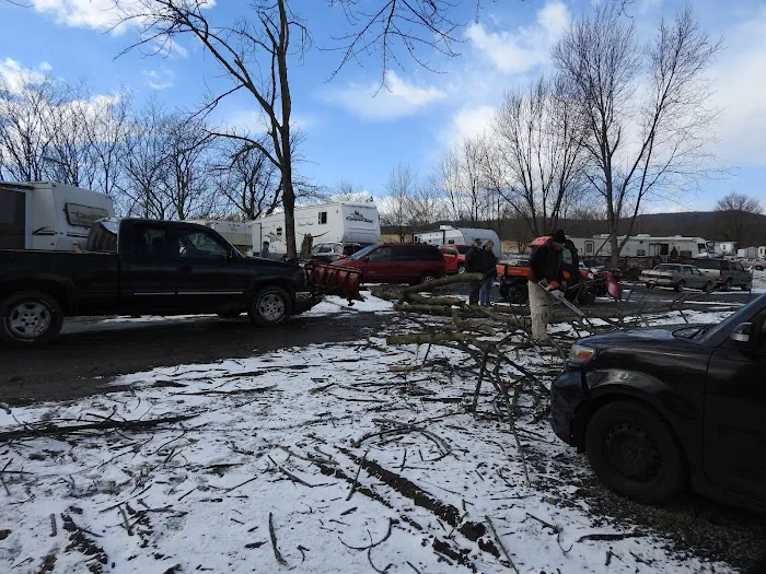 Hillcrest RV & Mobile Home Park 2