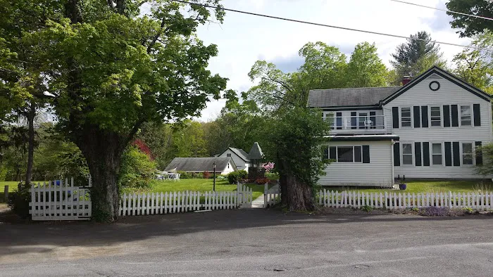 Arkadia Cottages by the Reservoir 6