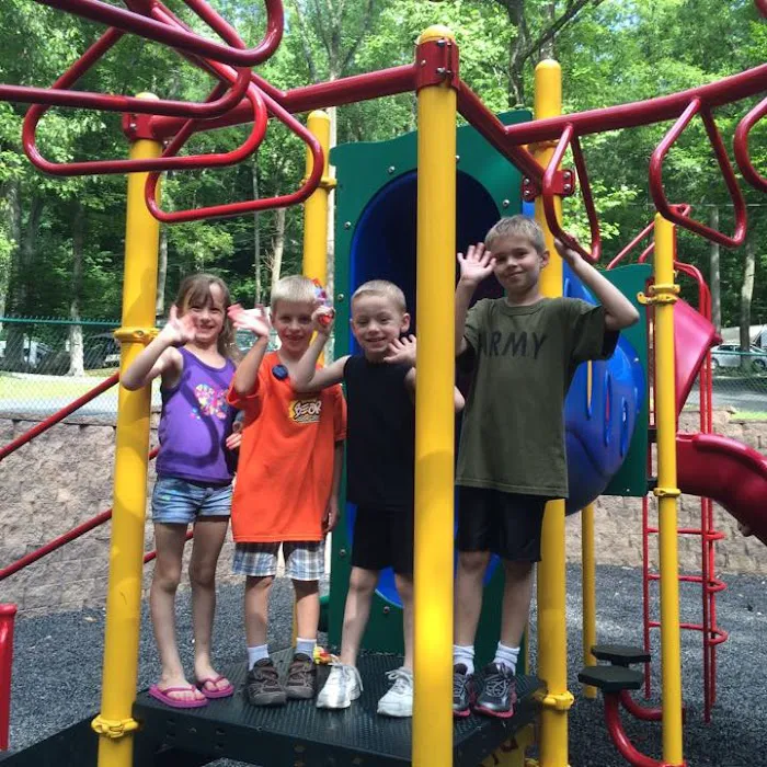 Adventure Bound Camping Resorts - Oak Creek 9