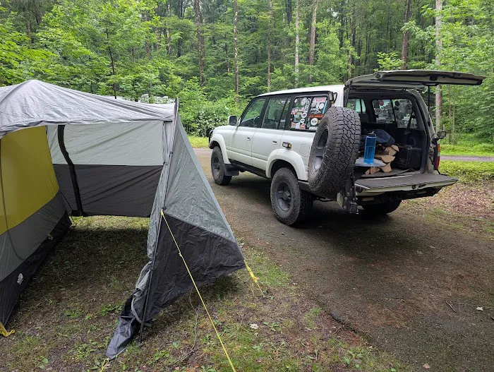 Carpenter Town Camping 0