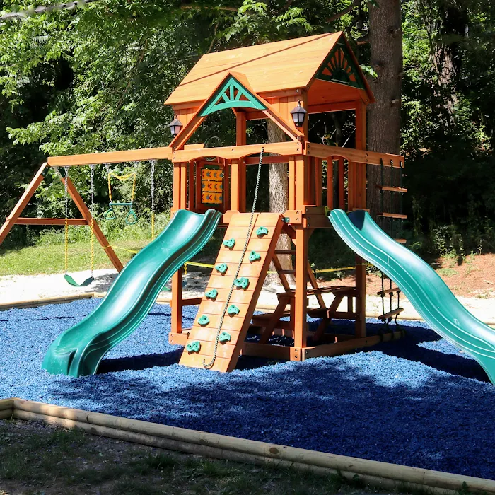 Treetopia Airstream Hotel and RV Campground 7