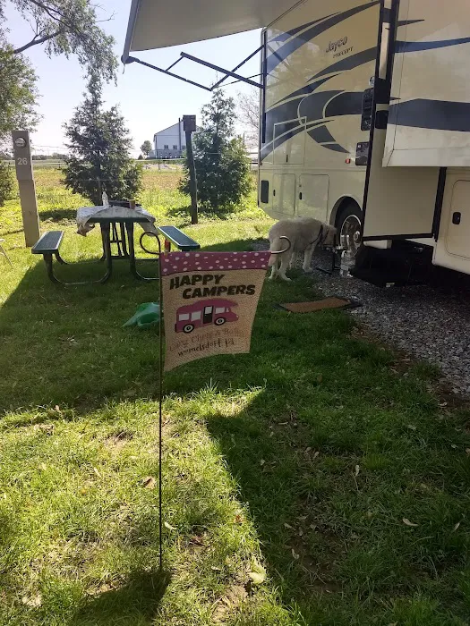 Flory's Cottages & Camping 1