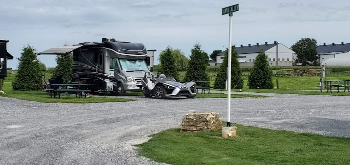 Flory's Cottages & Camping 3