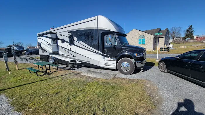 Flory's Cottages & Camping 8