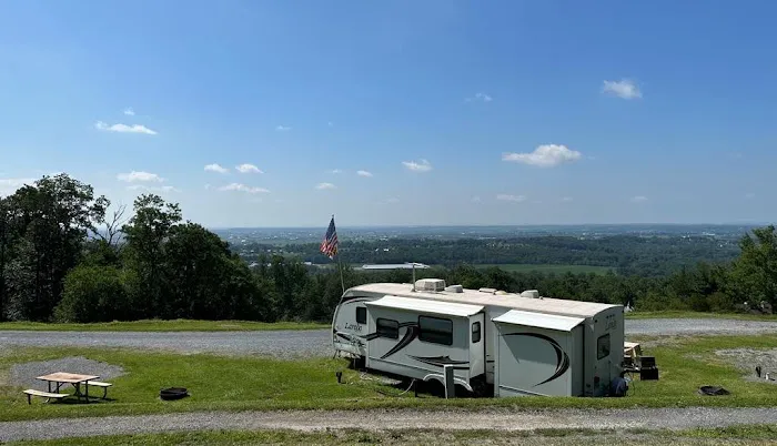 Starlite Camping Resort 3