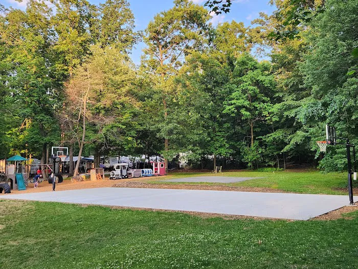 Shady Oaks Family Campground 4