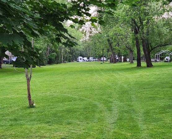 Wray's Riverfront Campground