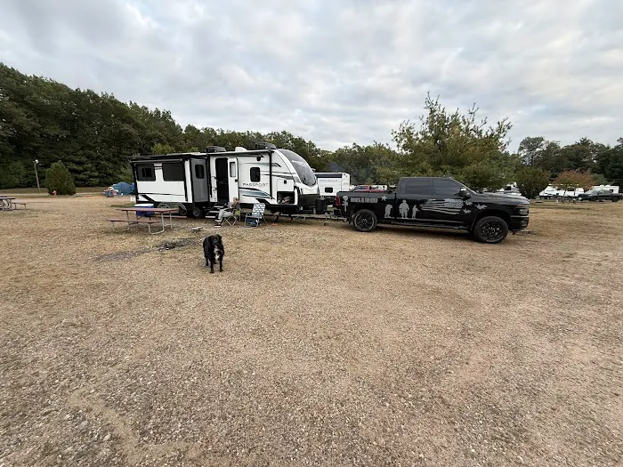 Lake Compounce Campground check-in and store 3