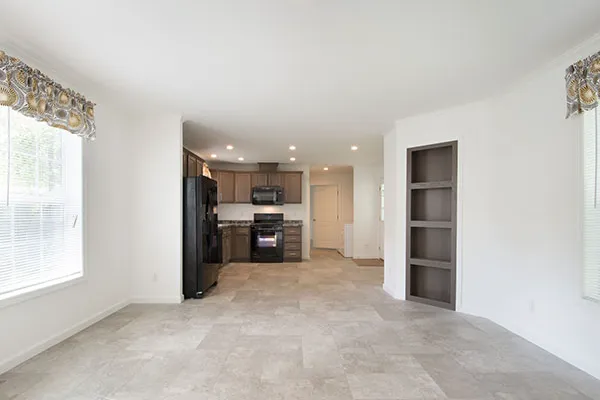 De In Park Sales - Investors Realty Inc. 6