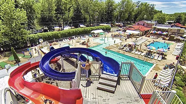 Splash Magic RV Resort 4