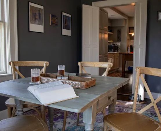 Berkshire House Stay