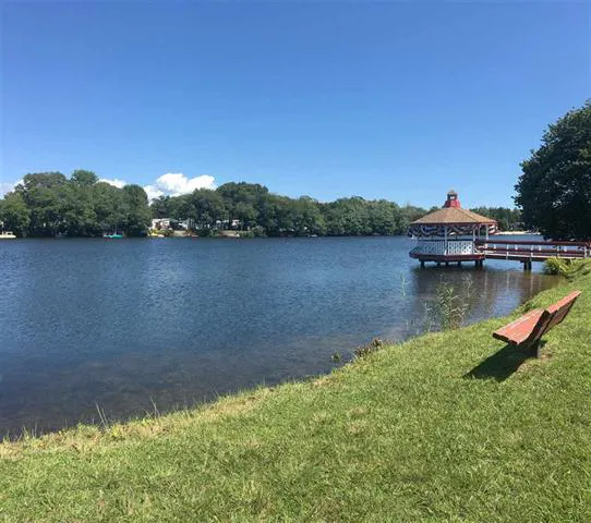 Garden Lake Park & Sales 8