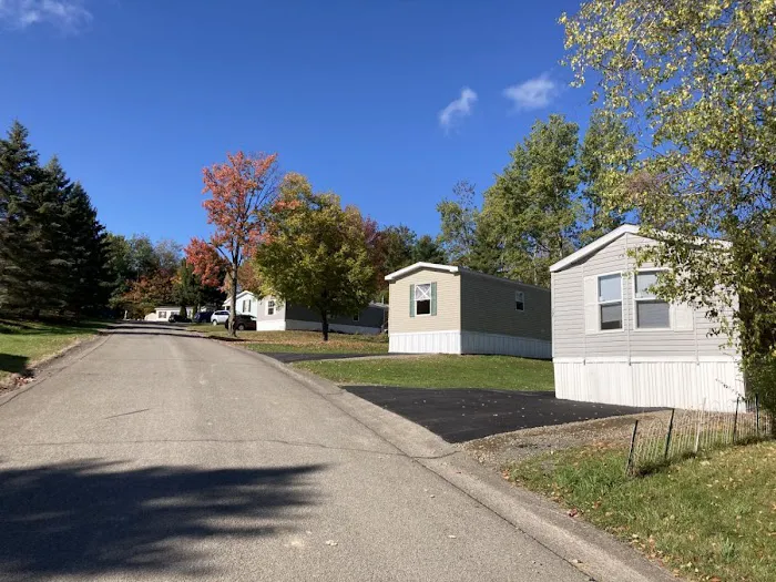 Wooded Estates Mobile Home Community 3